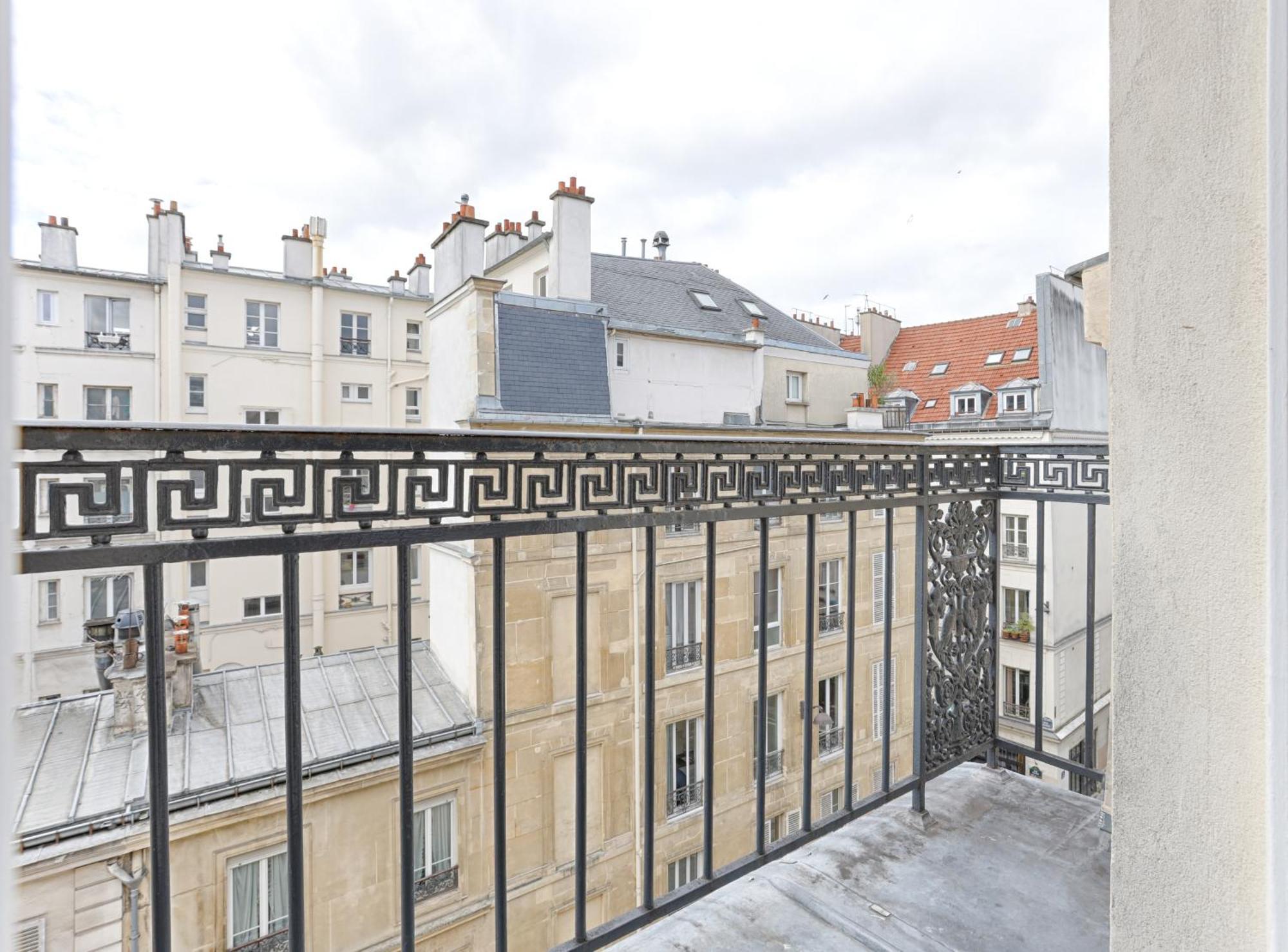Hotel Du Leman Paris Exterior photo